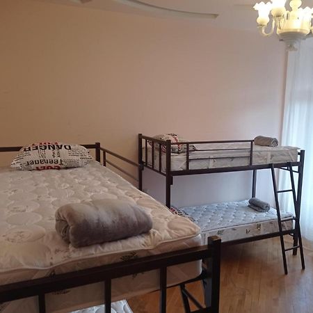 Sun City Hostel 耶烈万 外观 照片