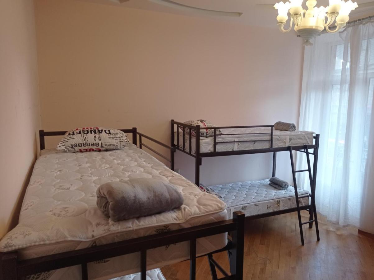 Sun City Hostel 耶烈万 外观 照片
