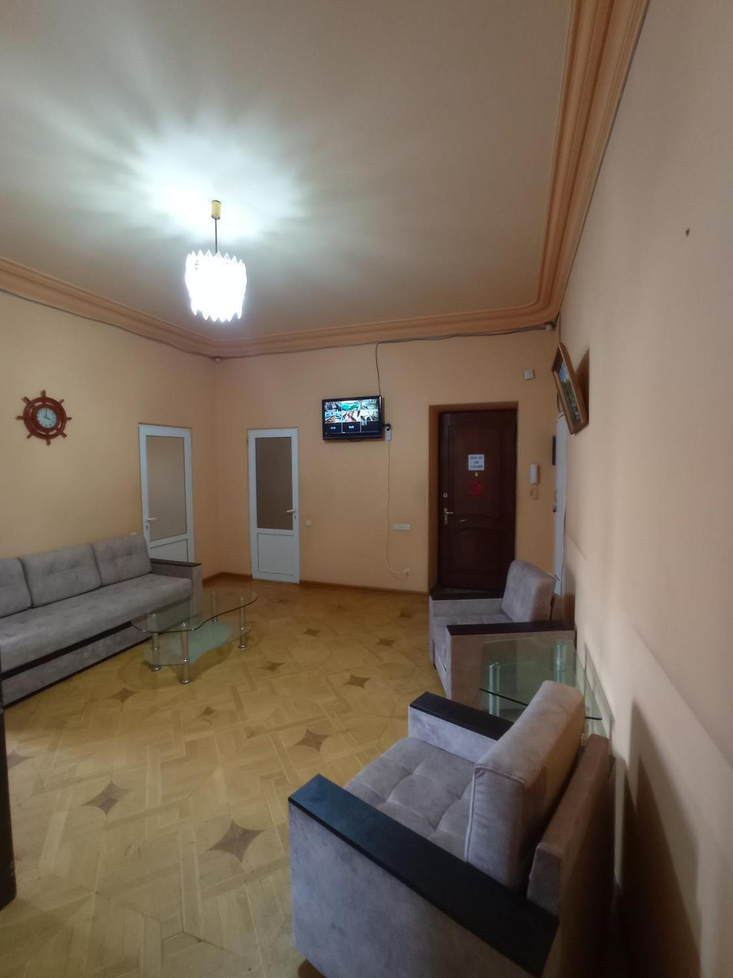 Sun City Hostel 耶烈万 外观 照片
