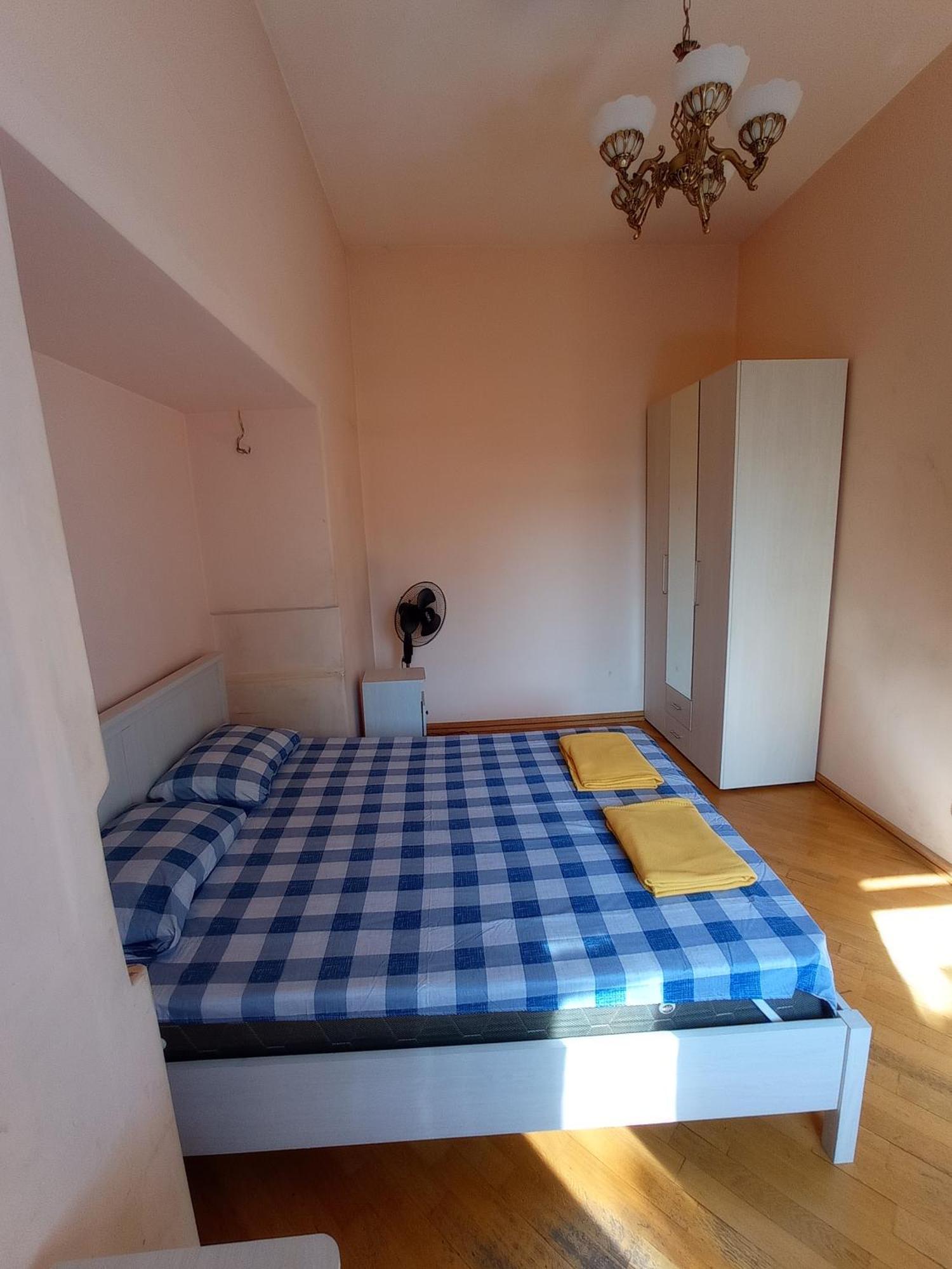 Sun City Hostel 耶烈万 外观 照片